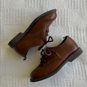 Carters Brown Spencer Dress shoe 
size 10